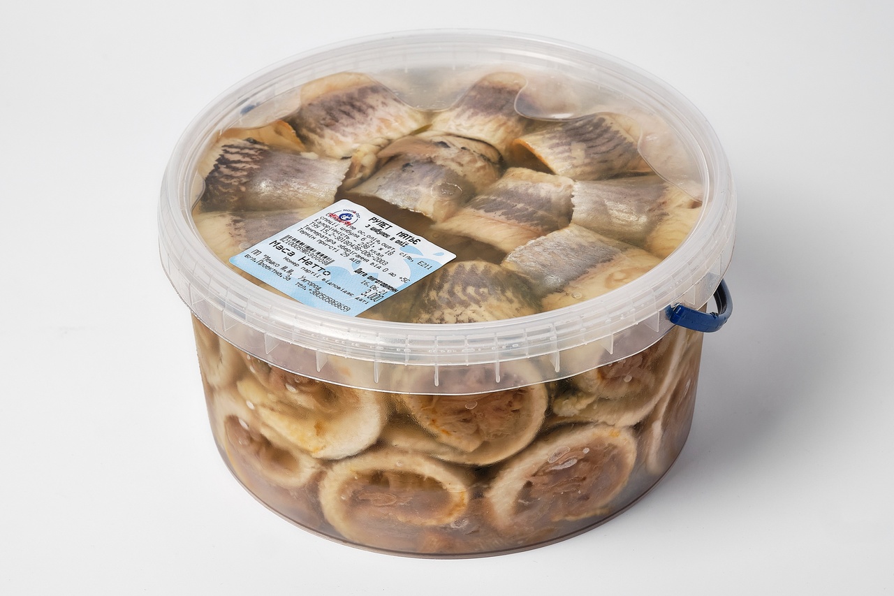 філе оселедця _РУЛЕТ З ЦИБУЛЕЮ_ Філе оселедця "Рулет з цибулею" (3000грам) 1