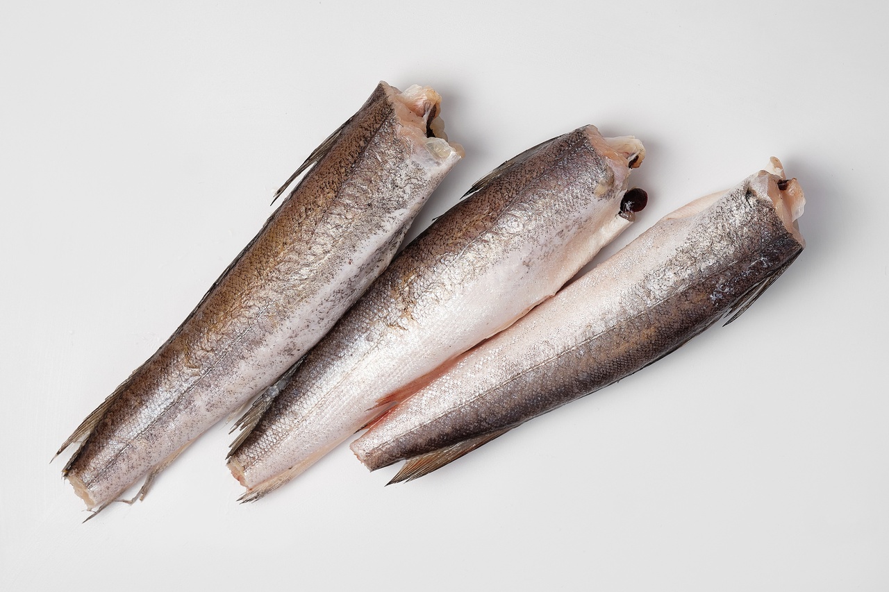 хек мороженийjpg Хек свіжоморожений, суха заморозка (80–200грам) 1