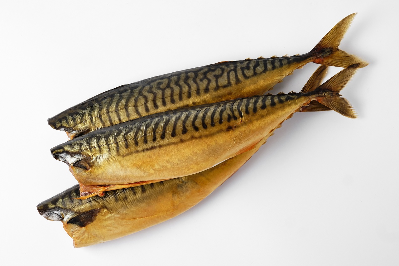 скумбрія копчена Скумбрія холодного копченя, без голови (400–600грам) 1